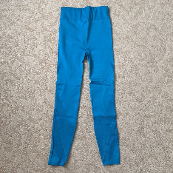 Fabletics Leggings - Picture 2 of 4